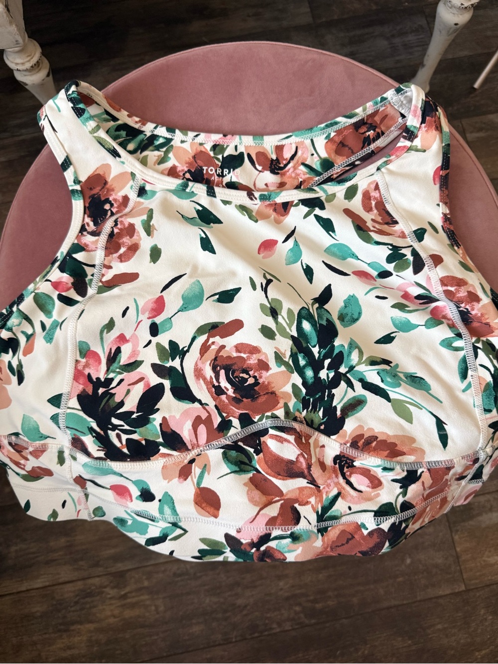 torrid White Floral High-Waist Capri Legging & Crop Tank Set - Picture 6 of 6